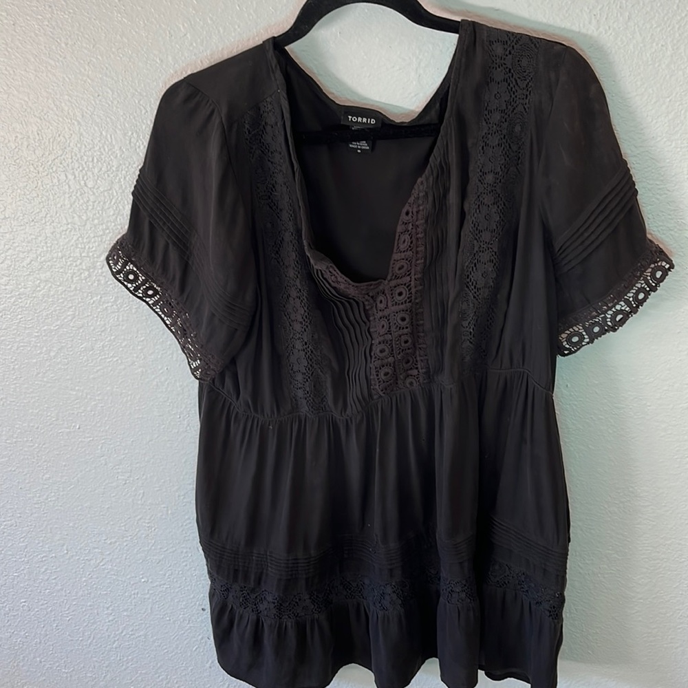 Torrid Charcoal Lace Inset Babydoll Top Size 0